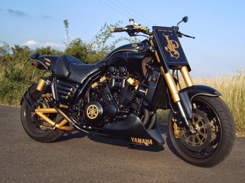 Yamaha v-Max 1998