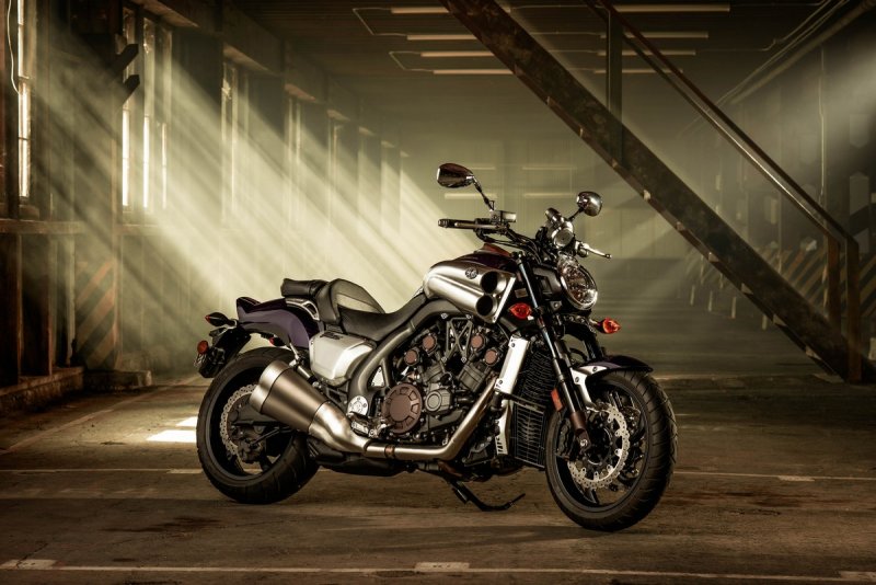 Yamaha v-Max 1800