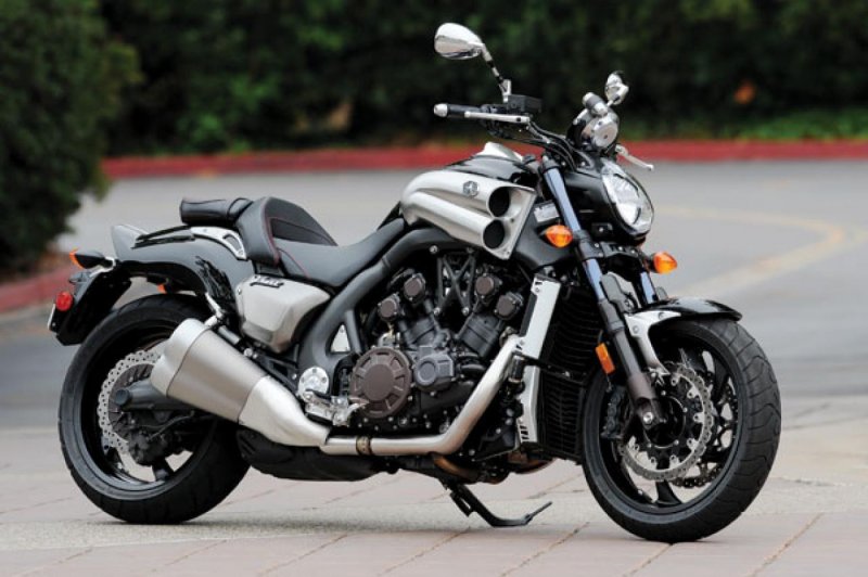 Yamaha v-Max