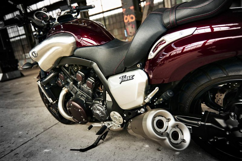 Yamaha v-Max