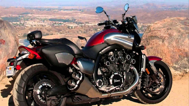 Yamaha v-Max 1800