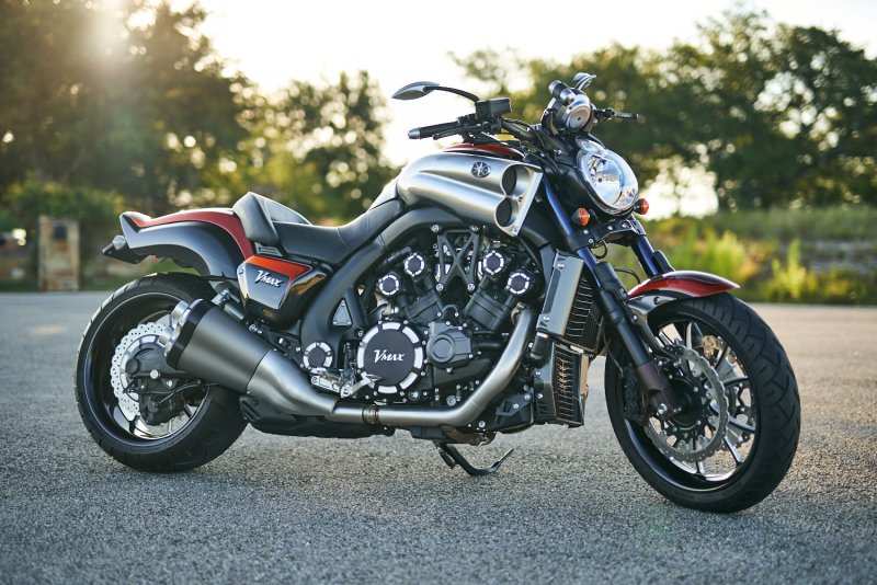 Yamaha v-Max 2020