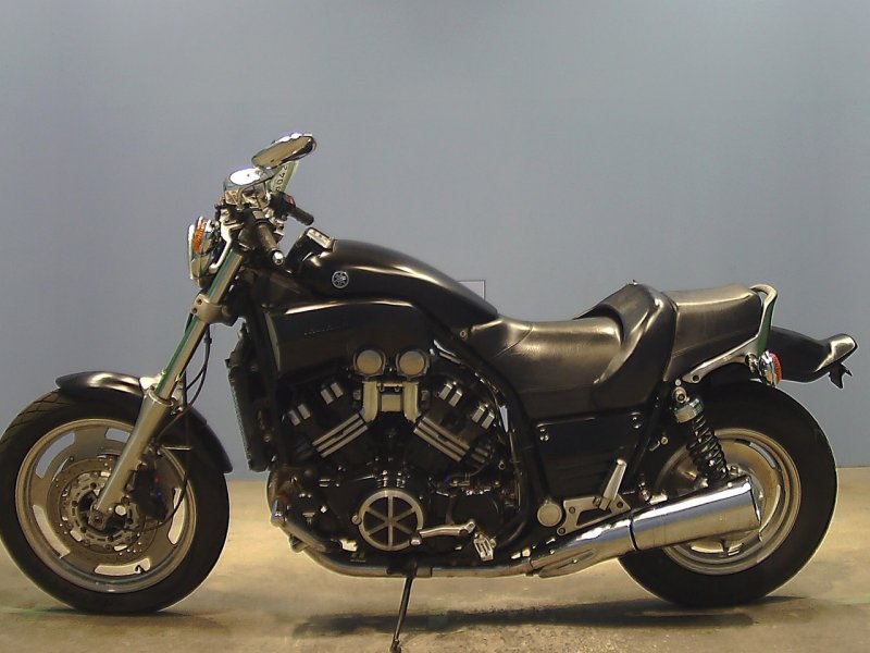 Yamaha w Max 1200