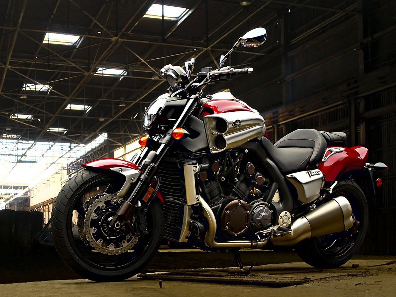 Yamaha v-Max 2