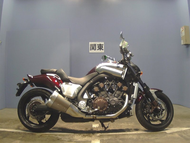 Мотоцикл Yamaha Vmax 1700