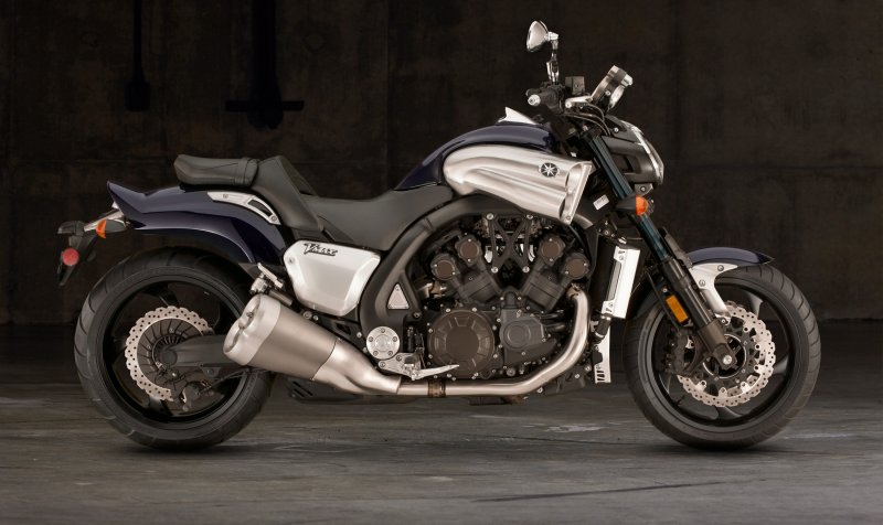 Yamaha v-Max 2