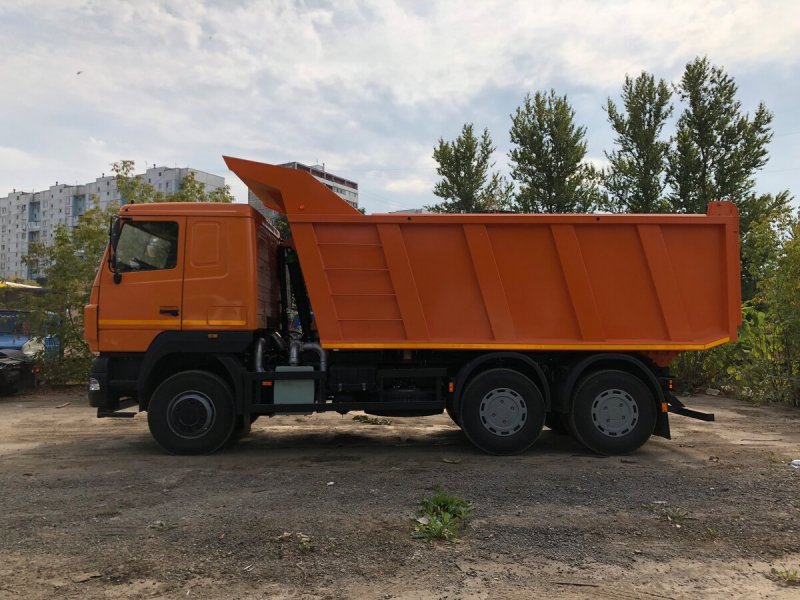 Самосвал МАЗ 650128