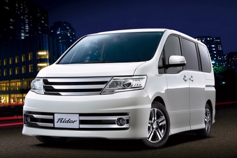Nissan Serena c25