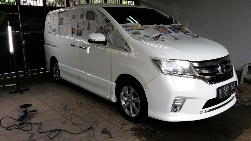 Ниссан Serena 4wd