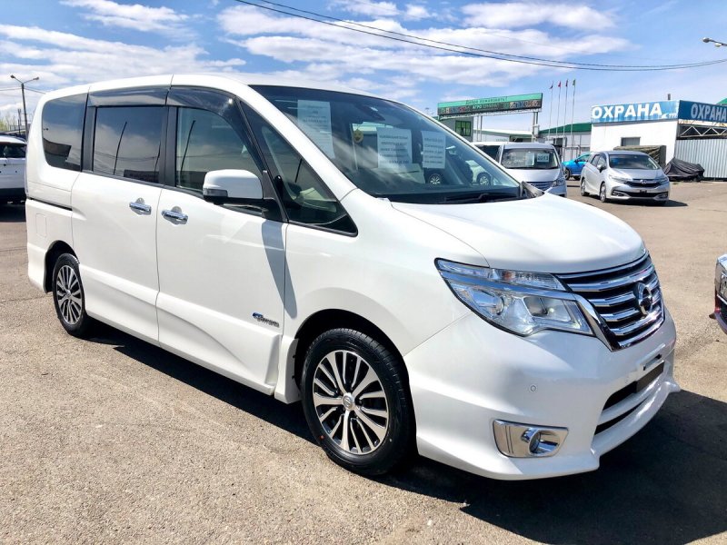 Nissan Serena c25 4wd