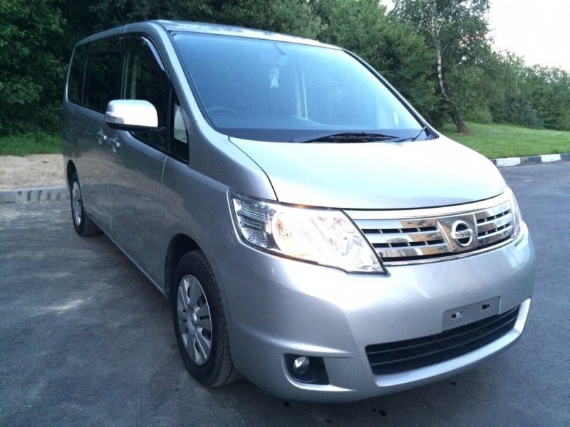 Nissan Serena III (c25)