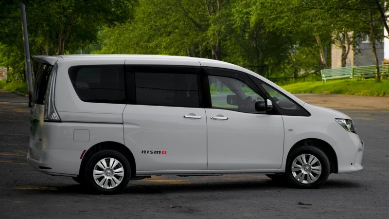 Nissan Serena 2007