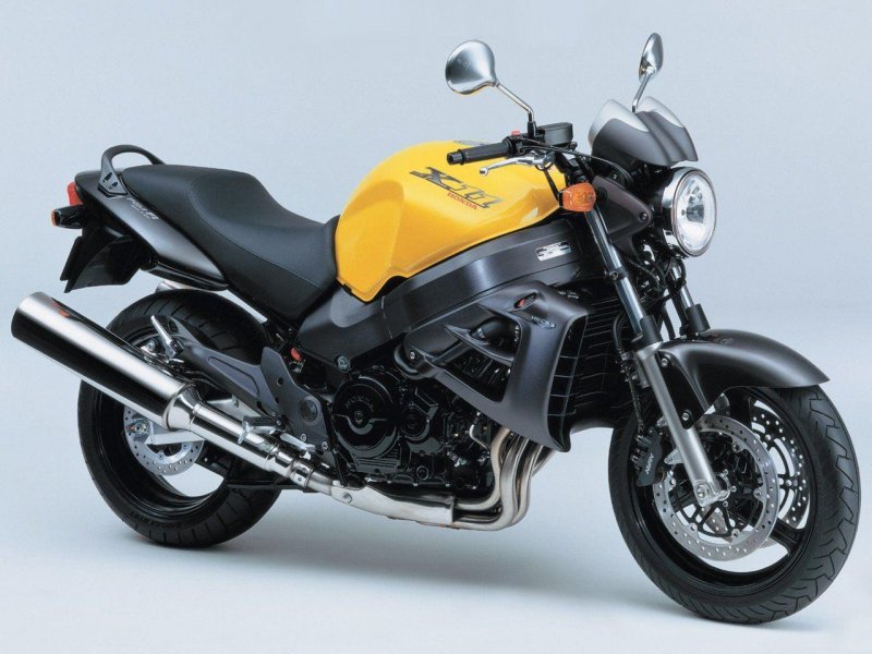 Honda x11