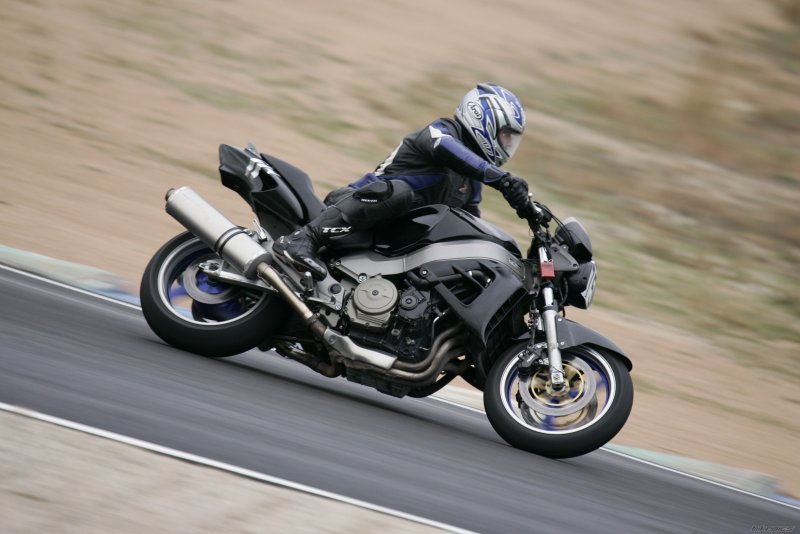 Мотоцикл Honda x11