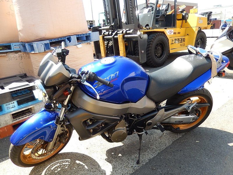 Honda x11 2001