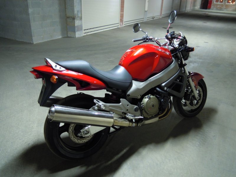Honda x 11 1100