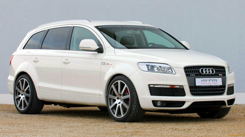 Audi q7 белая