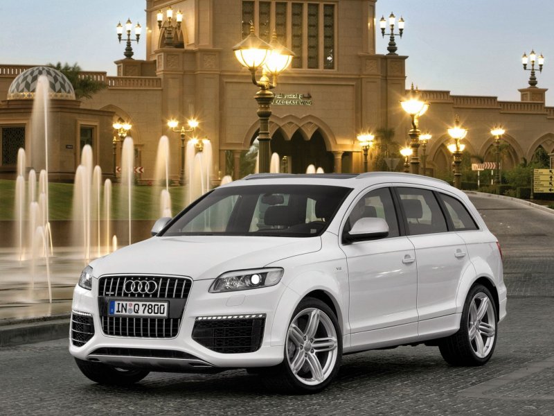 Ауди джип q7 белый