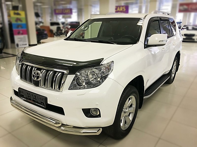 Toyota Land Cruiser Prado 2012 белый