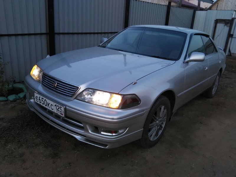 Марк 2 100 кузов серый