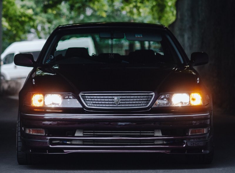 Midnight Purple Toyota Mark 2 100
