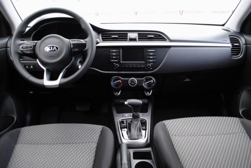 Kia Rio 2021 комплектации