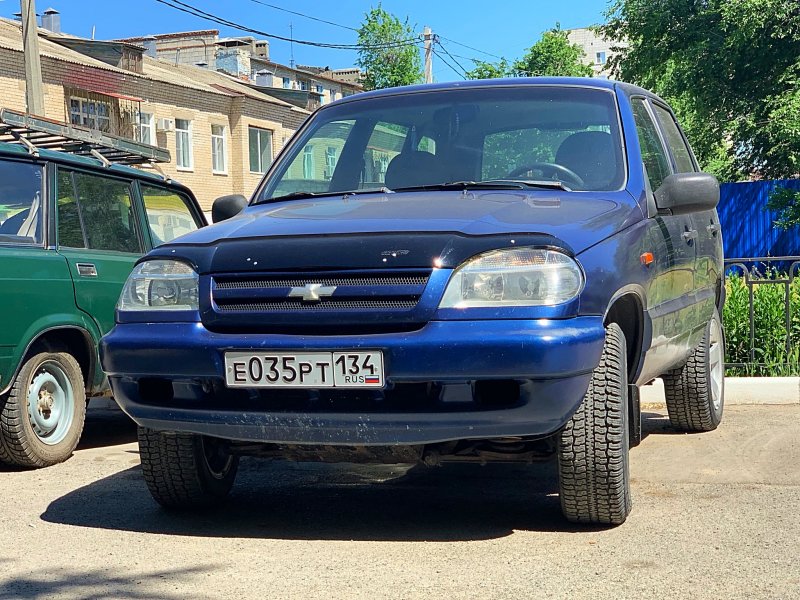 Chevrolet Niva (2123) 1.8 4x4i