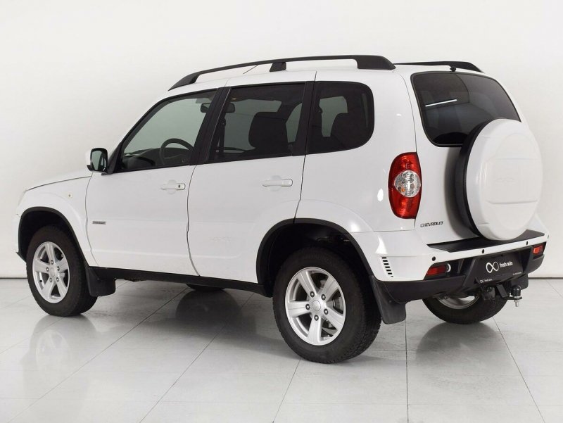Chevrolet Niva (2123) 1.8 4x4i