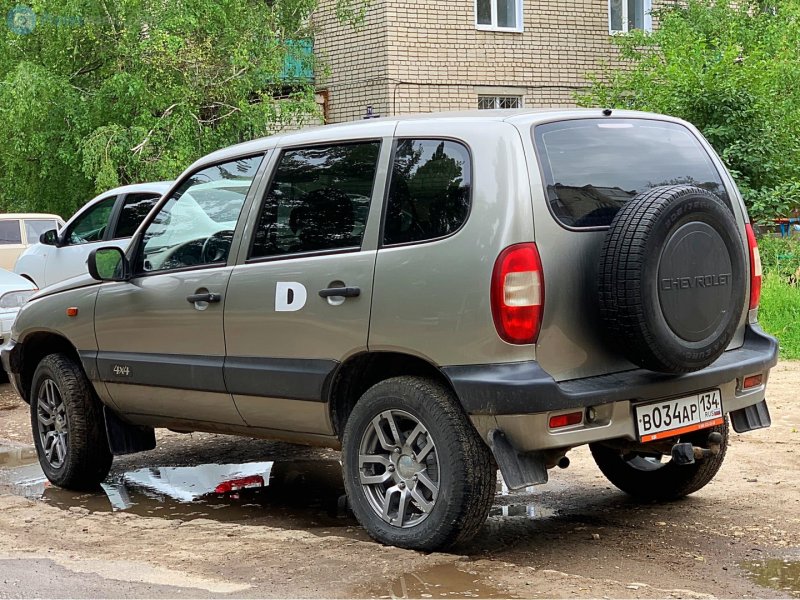 2123 Нива Шевроле пирожок