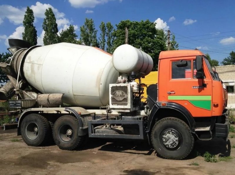 Автомиксер КАМАЗ