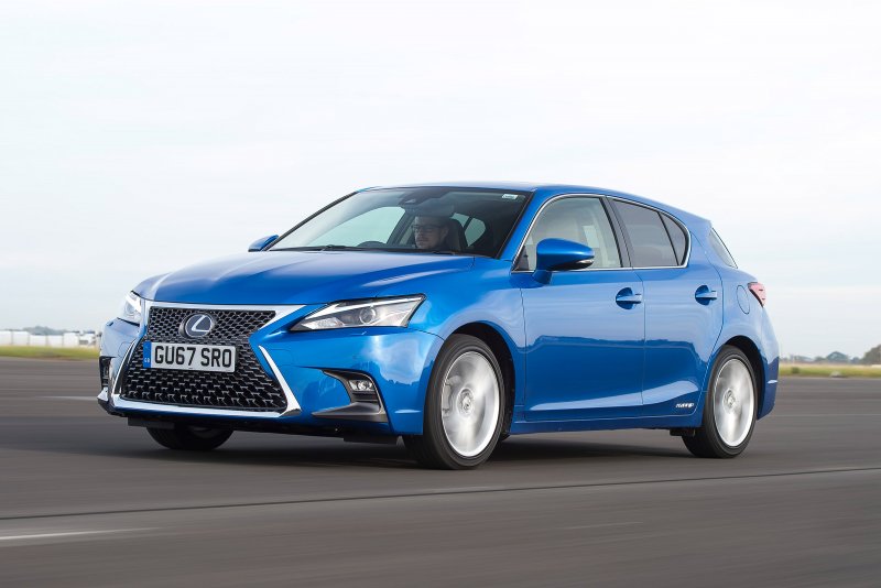 Lexus ct200h 2017
