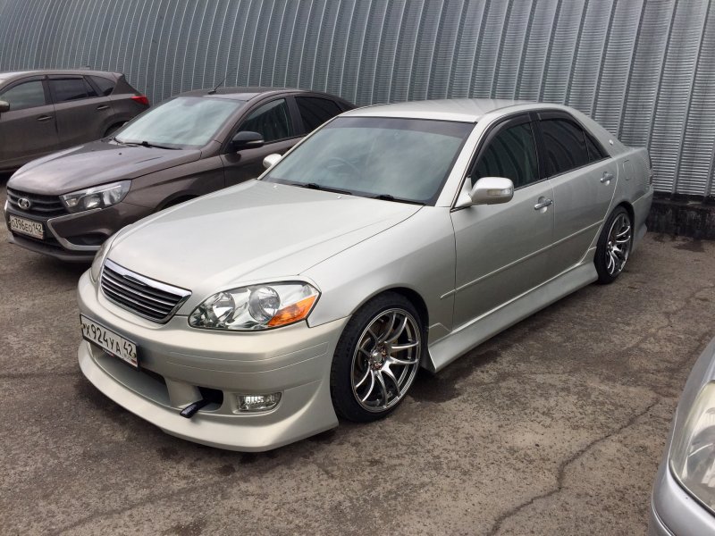 Toyota Mark II 110 кузов