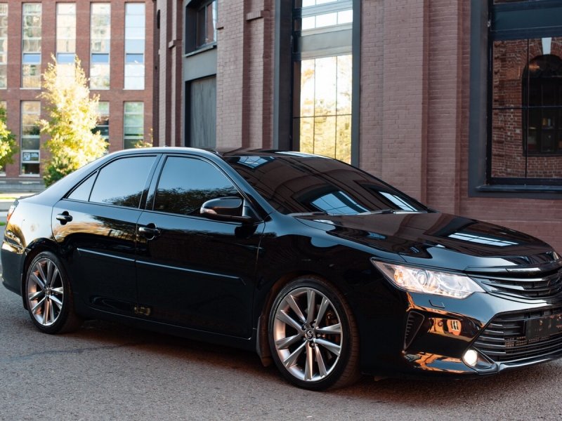 Toyota Camry 3