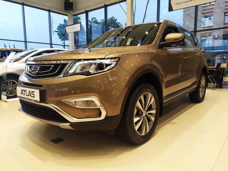 Geely Atlas 2.4
