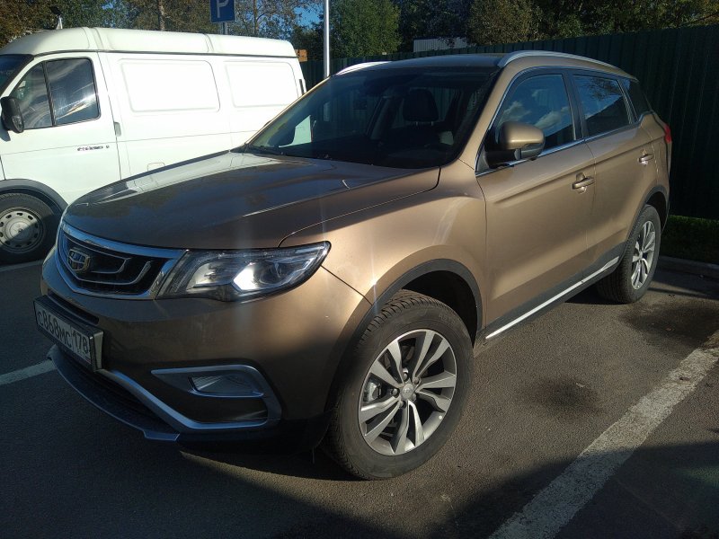 Geely Atlas Luxury 2.4 at коричневый