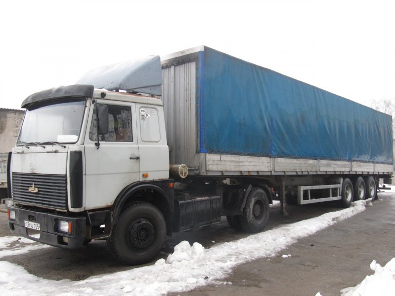 МАЗ 64227 С полуприцепом МАЗ