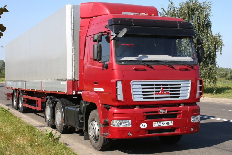 Автомобиль МАЗ 6430 тягач