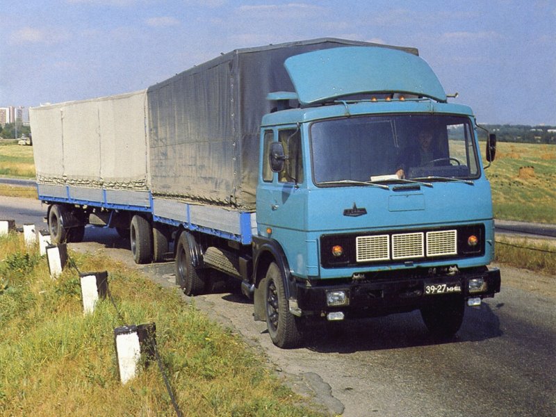 Грузовик МАЗ 5336