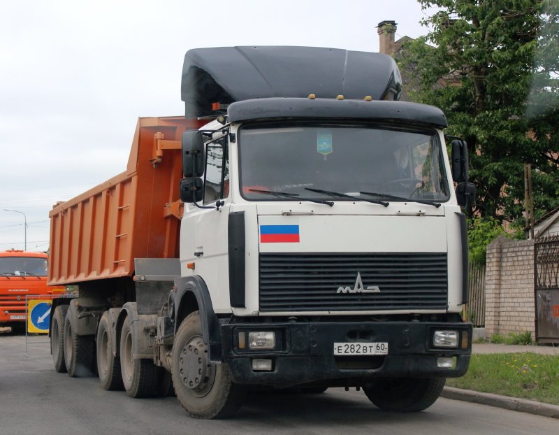 МАЗ 6422