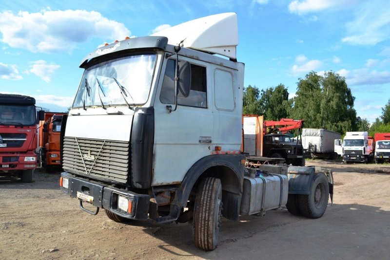 МАЗ 5432 серый