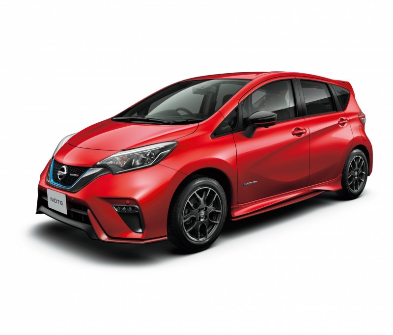 Nissan Note 2017 гибрид