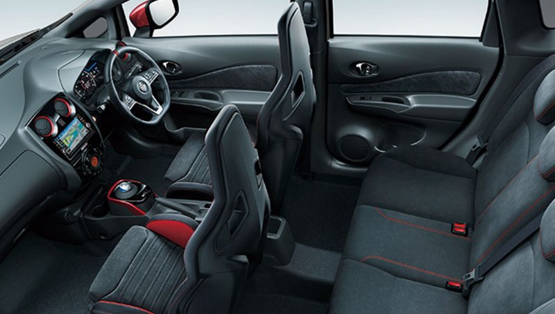 Nissan Note e-Power Nismo салон