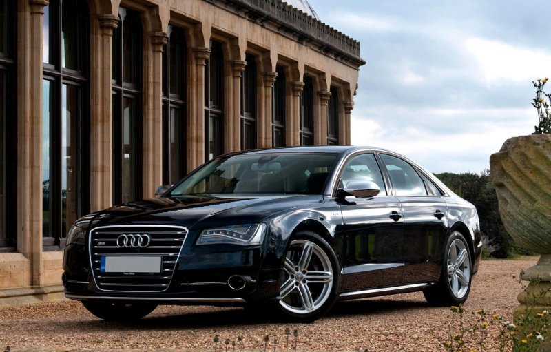 Audi s8 2021