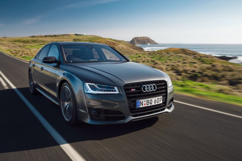 Audi s8 Plus Black
