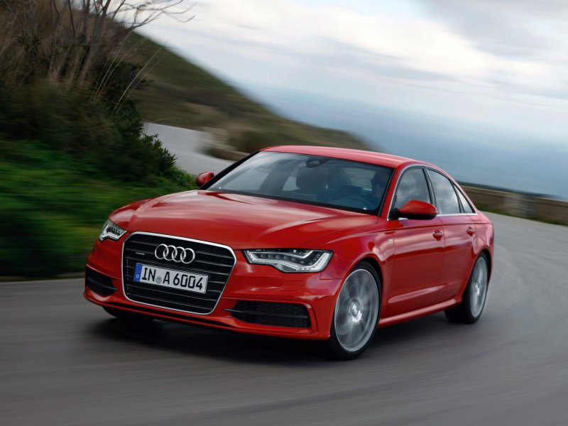 Audi a6 красная