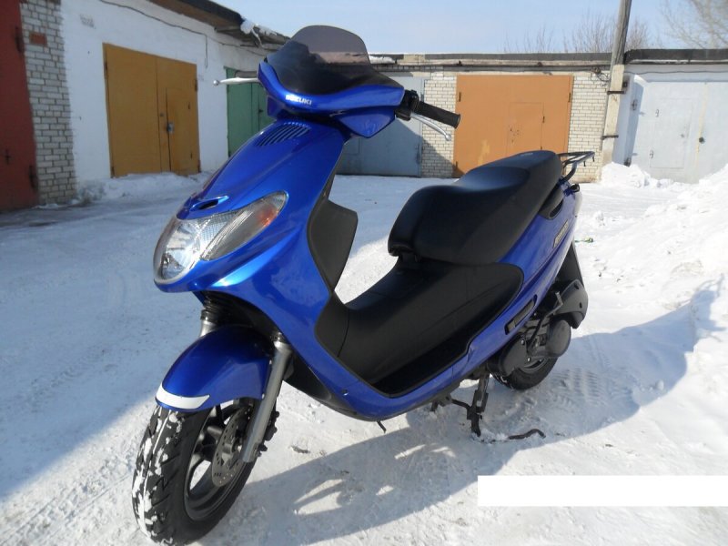 Suzuki address серебристый