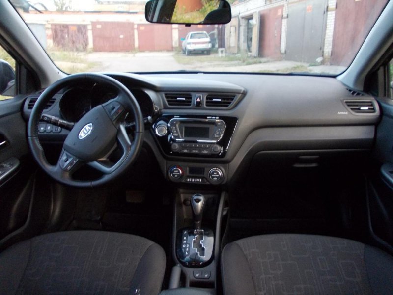 Kia Rio (QB) 2011-2017 салон
