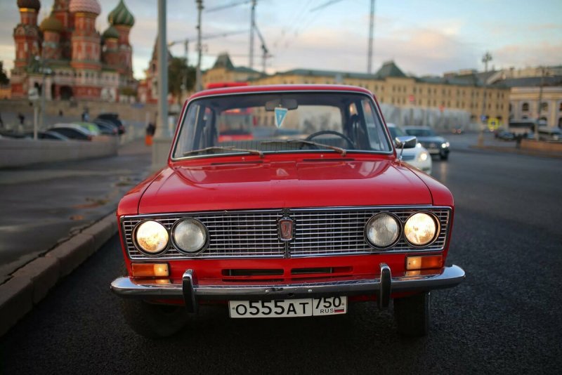 ВАЗ 2103 перед