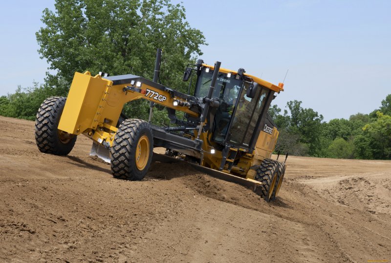 John Deere 772g