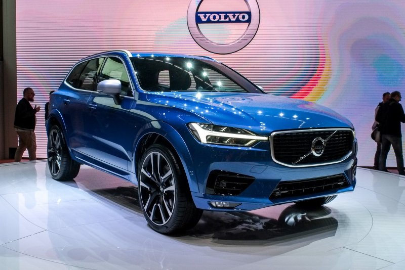 Вольво xc60 2017 года
